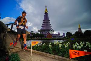 BIB: 5208
                            <button type="button" onclick="openModal(19229453)" class="btn btn-primary btn-sm float-right btn-popup" data-toggle="modal" data-target=".modal-high-quality">
                        <i class="fas fa-shopping-cart"></i> Add to Cart
                    </button>
                                            <button type="button" onclick="isThisMe(19229453, true)" class="btn btn-success btn-sm float-right btn-popup btn-isme hidden" data-toggle="tooltip" data-placement="bottom" title="นี่คือรูปของคุณใช่ไหม คลิกที่นี่เพื่อเอาเข้าอัลบั้ม">
                        <i class="fas fa-plus"></i> Add to album
                    </button>
                    <button type="button" onclick="isThisMe(19229453, false)" class="btn btn-warning btn-sm float-right btn-popup btn-isnotme hidden">
                        <i class="fas fa-ban"></i> Remove from album
                    </button>